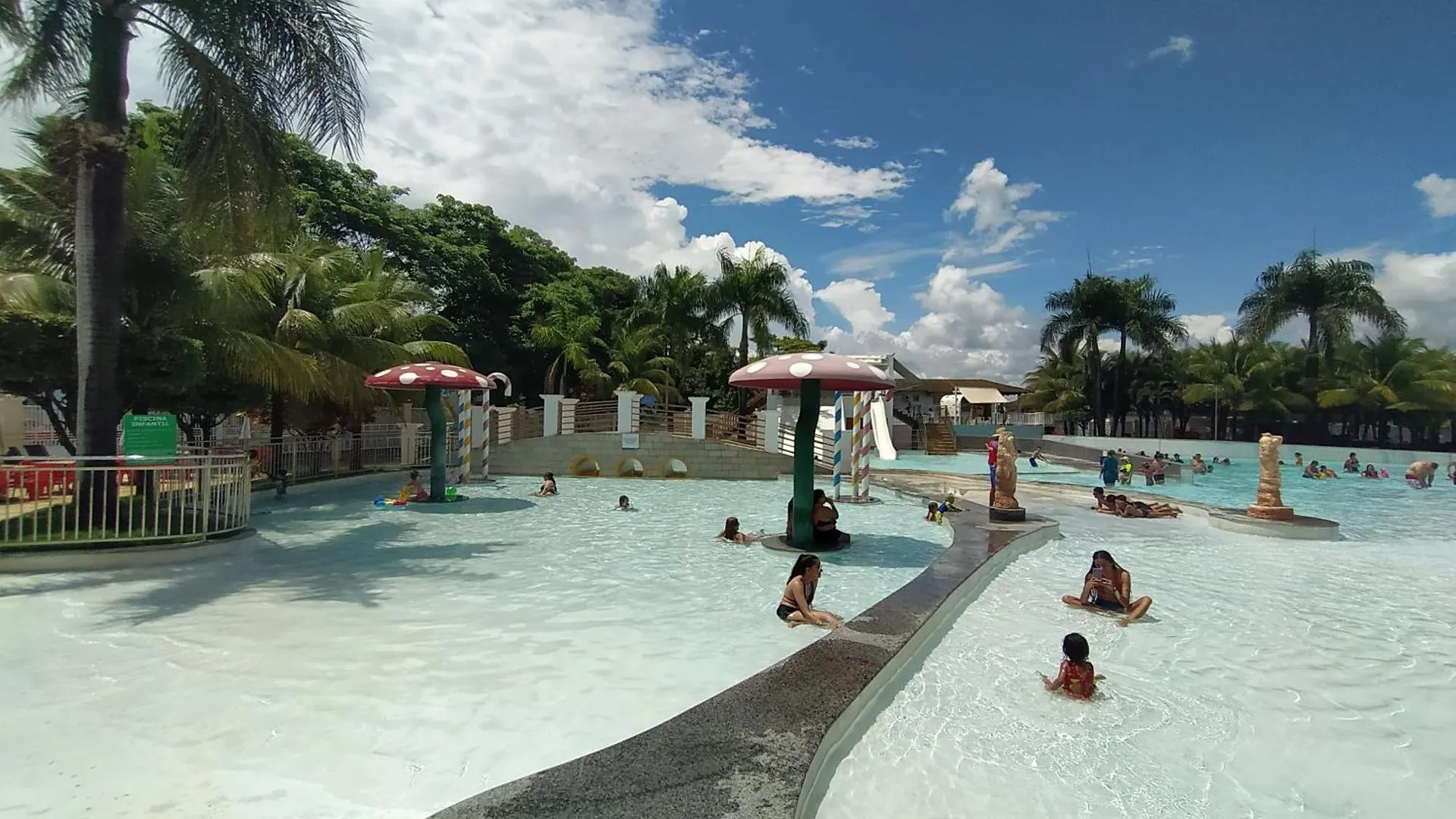 Lacqua Diroma, Mais Parque Acquatico Com Piscina De Ondas Caldas Novas 0*,  Brazil